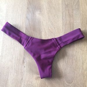 Montce Cheeky Bottom